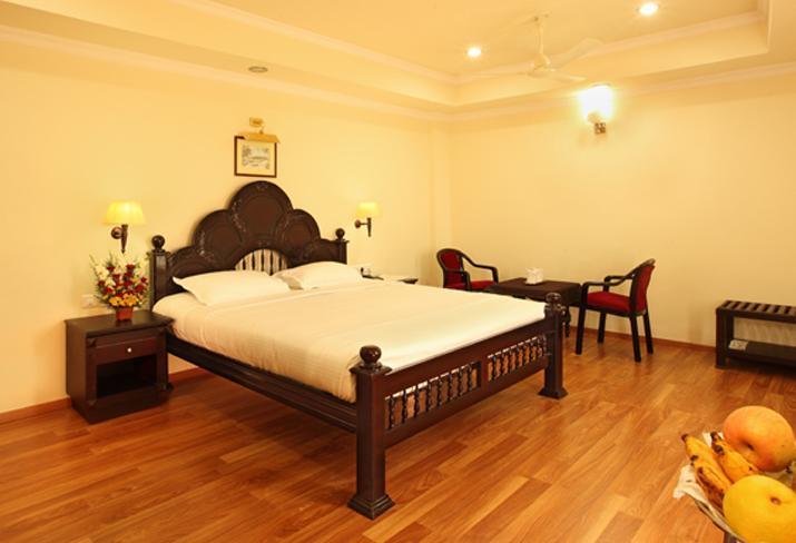 Hotel Shilpa Regency Kottarakara Ngoại thất bức ảnh